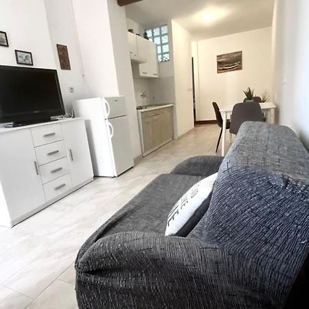 Apartments Ares Ровинь Экстерьер фото