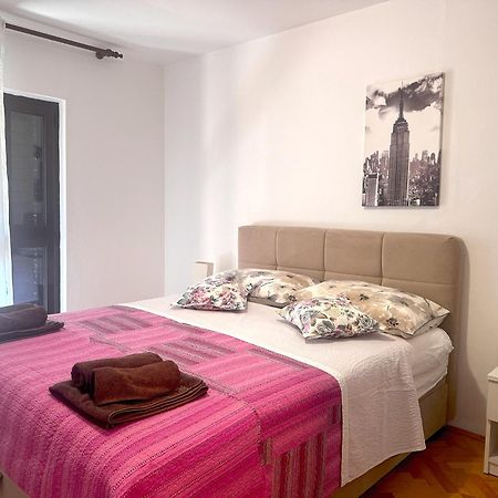Apartments Ares Ровинь Экстерьер фото