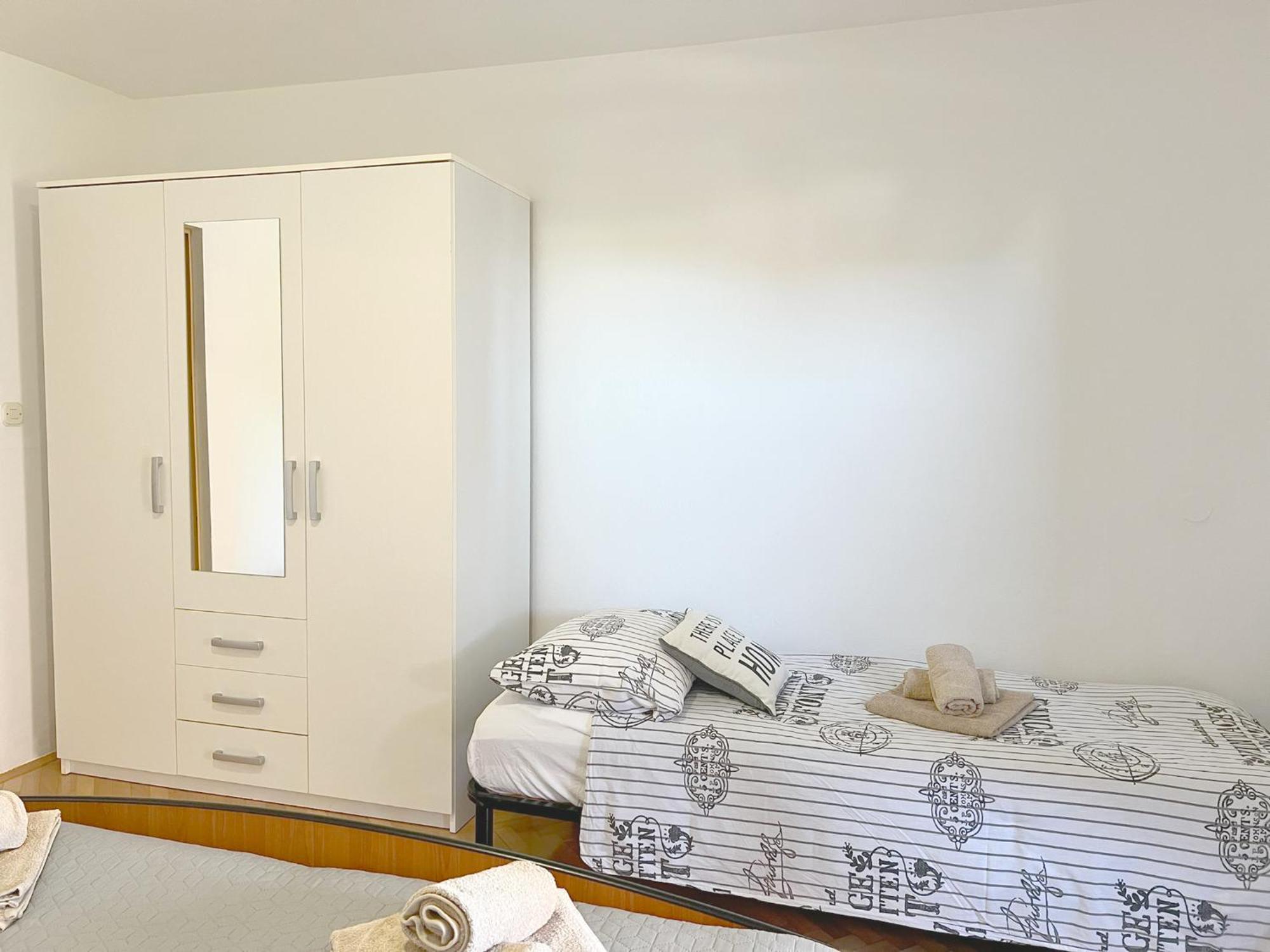Apartments Ares Ровинь Экстерьер фото