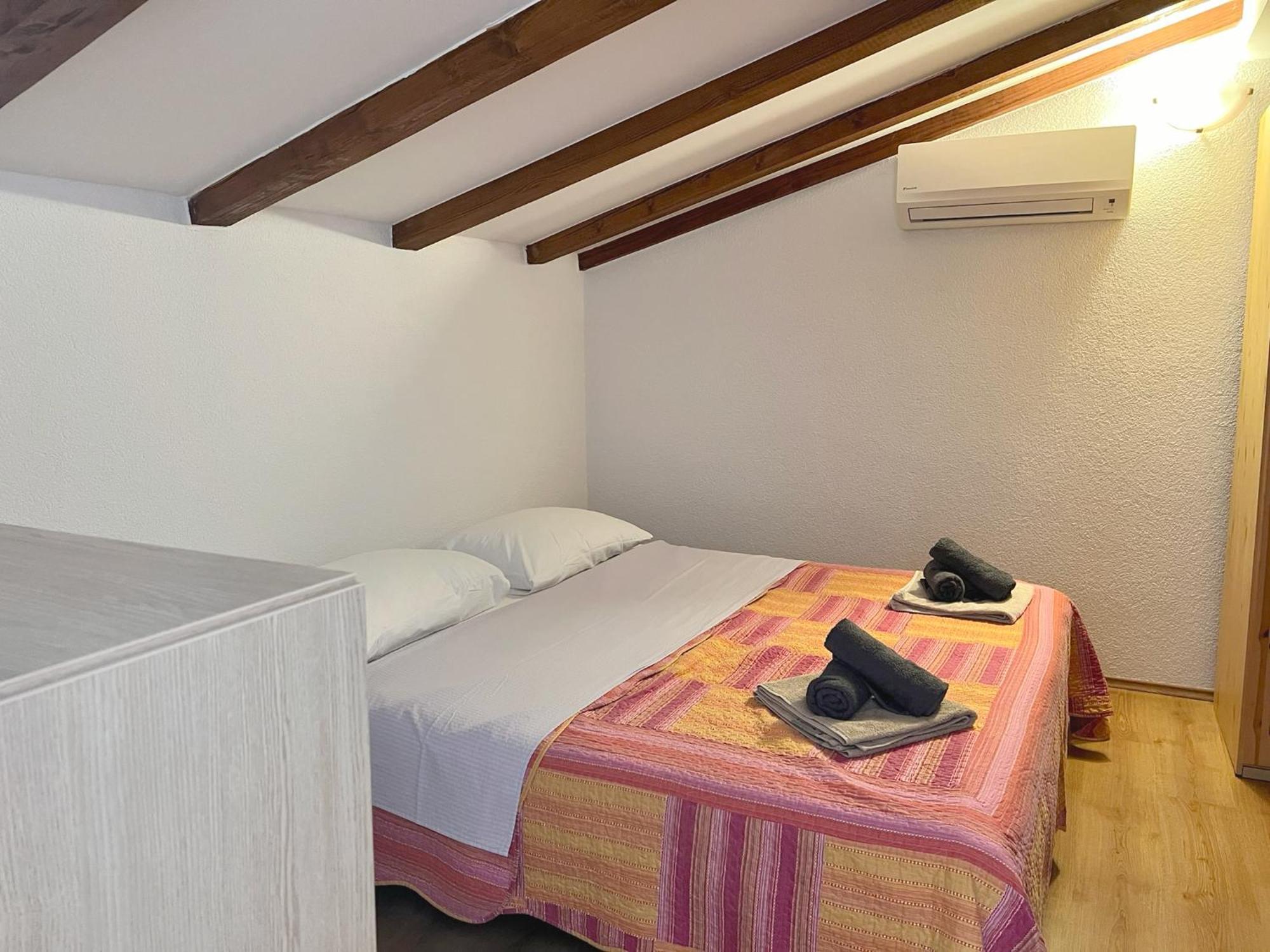 Apartments Ares Ровинь Экстерьер фото