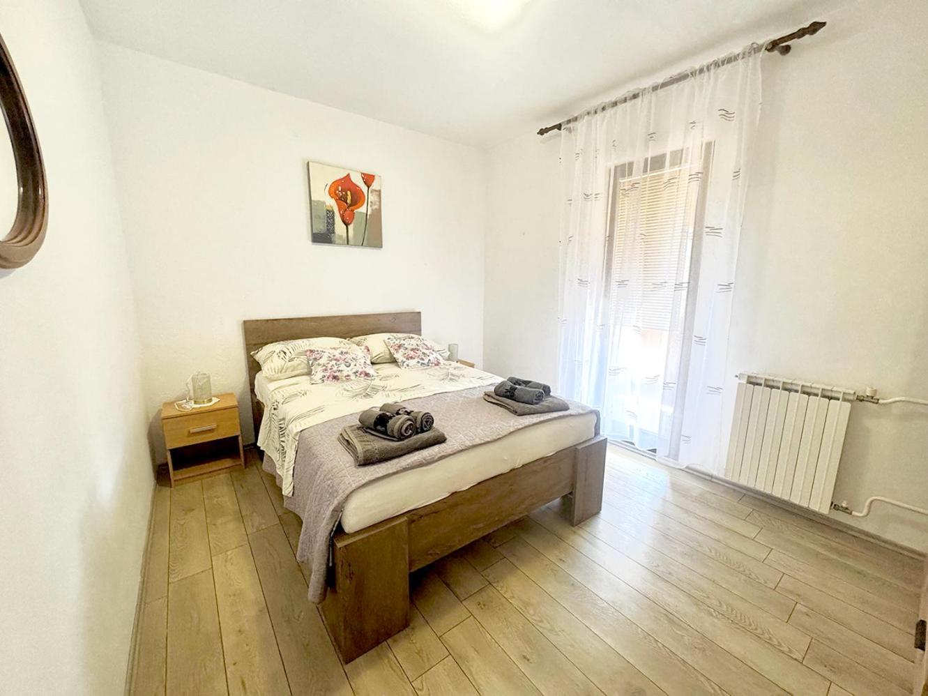 Apartments Ares Ровинь Экстерьер фото