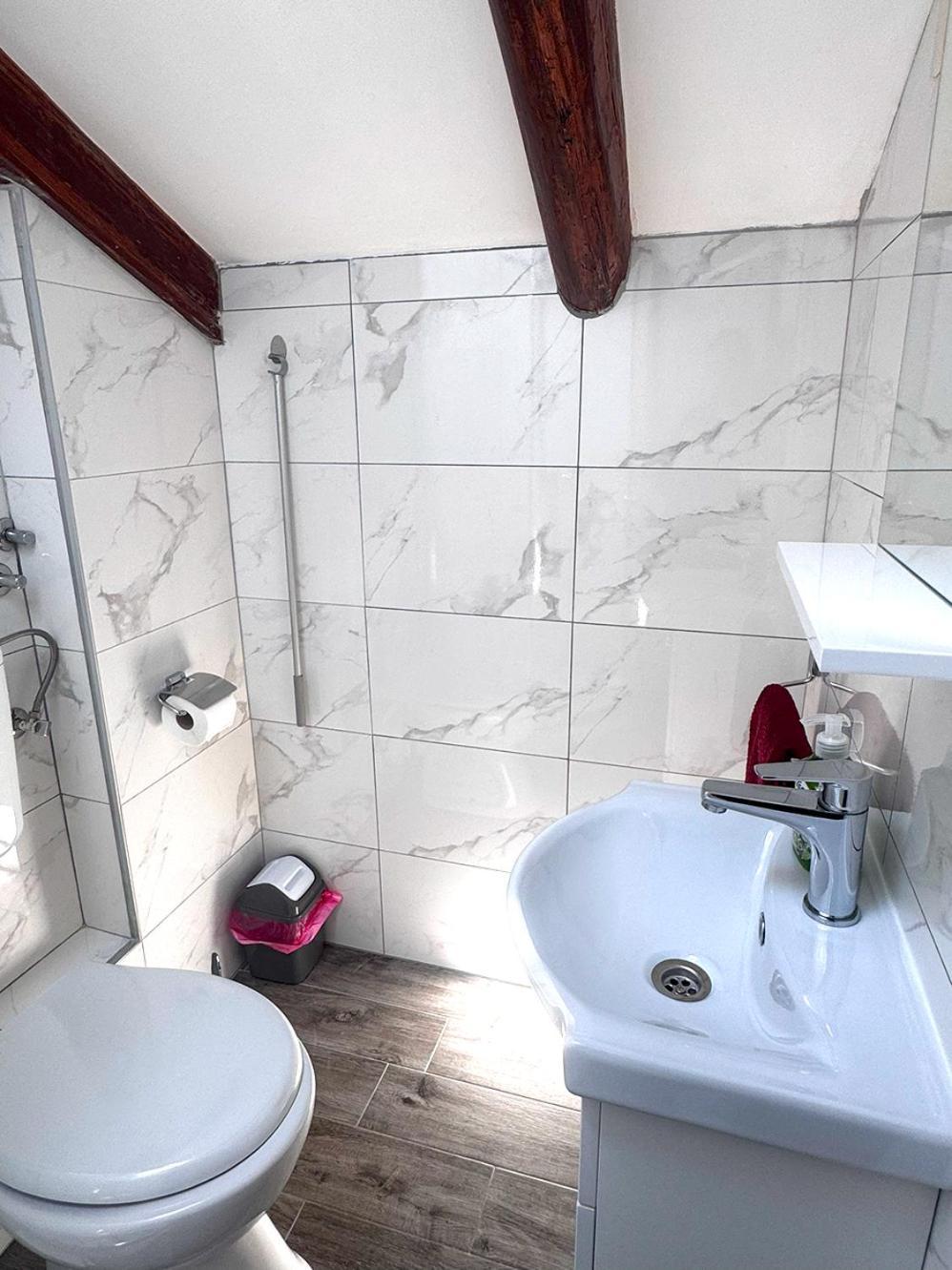 Apartments Ares Ровинь Экстерьер фото